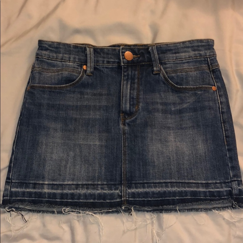Forever 21 jean skirt! perfect for summer!💗💋